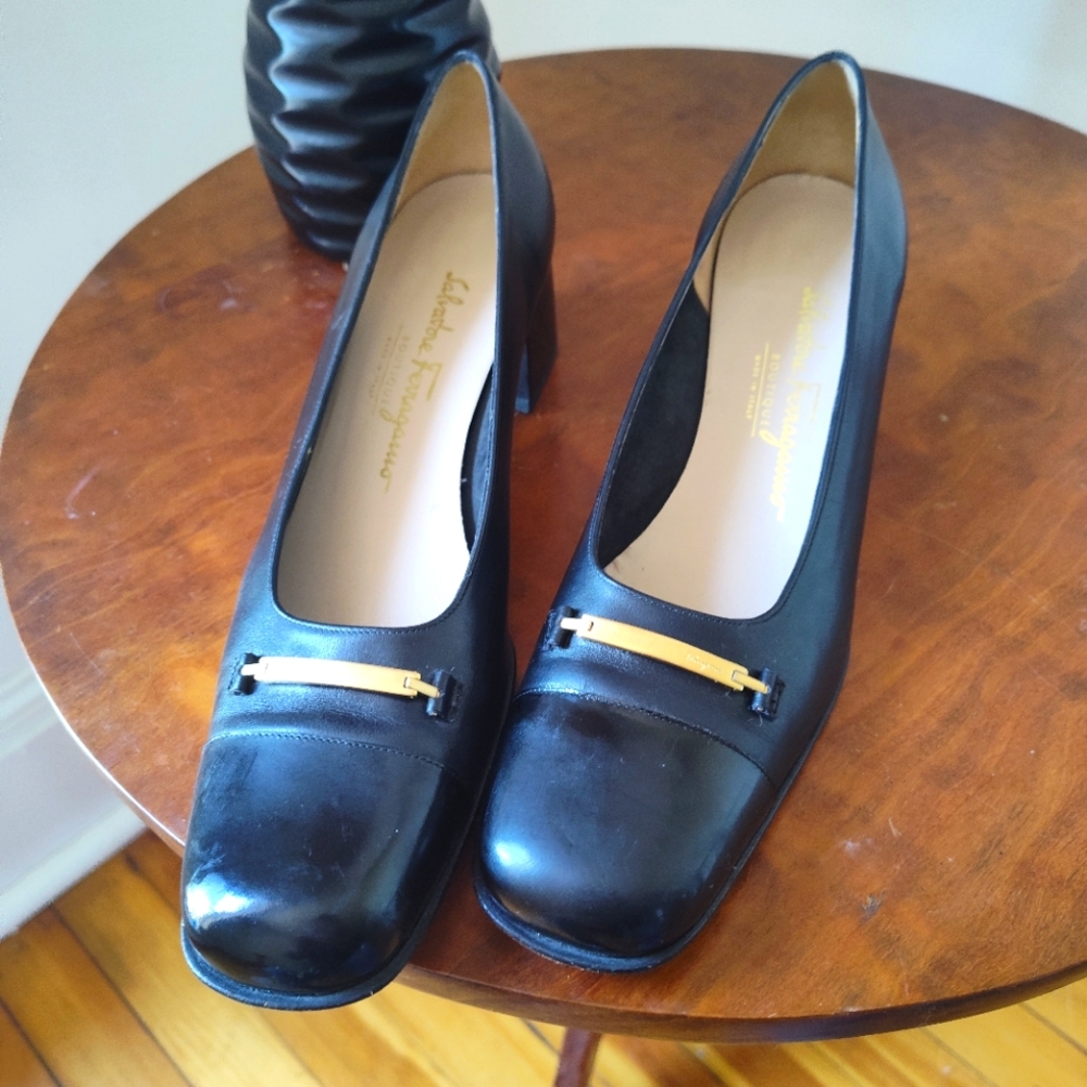 Salvatore Ferragamo Boutique chunky heeled leather pump - Picture 2 of 6
